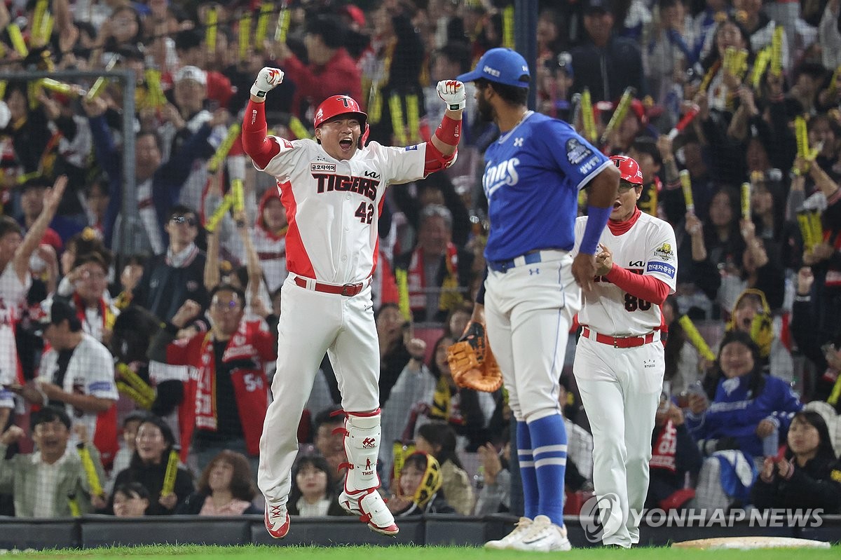 ✅山西男篮官宣：前NBA球员小沃尔特·莱蒙正式加盟球队