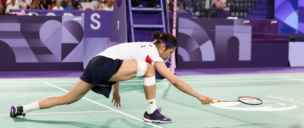 你来我往！国王轰出11-1半场追到只差1分，3人激烈冲突吃T