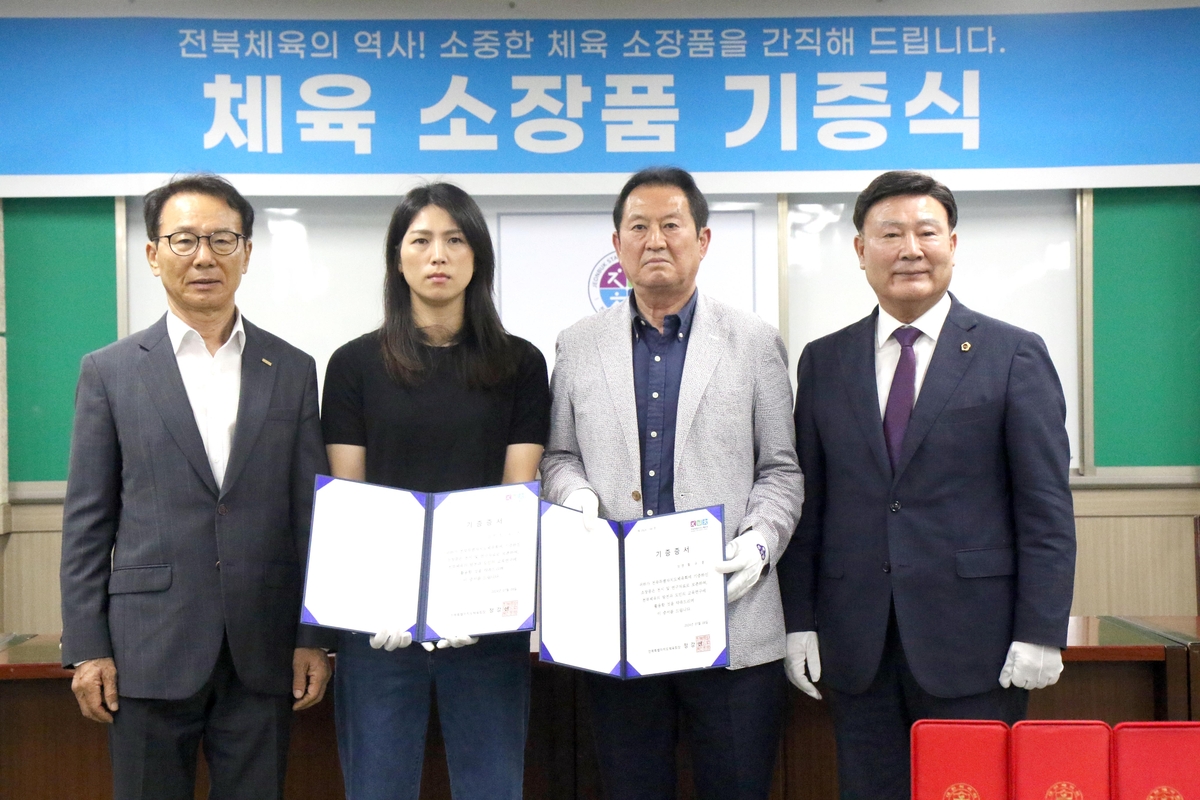 阿莫林谈拉什福德言论：我不关注采访，而是专注球场上的表现